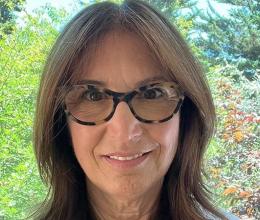 headshot of Judy Hopelain